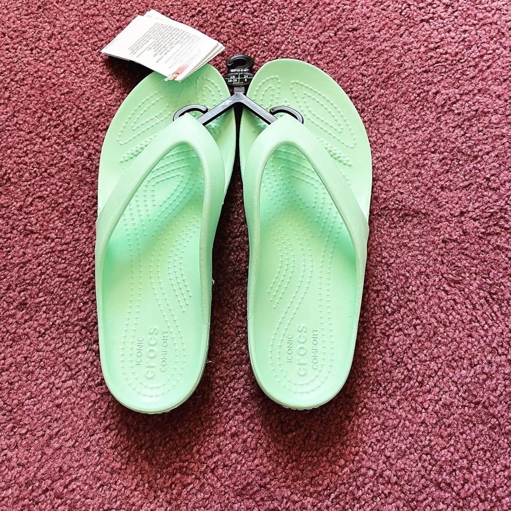 ❌SOLD❌New crocs sandals, high arch support